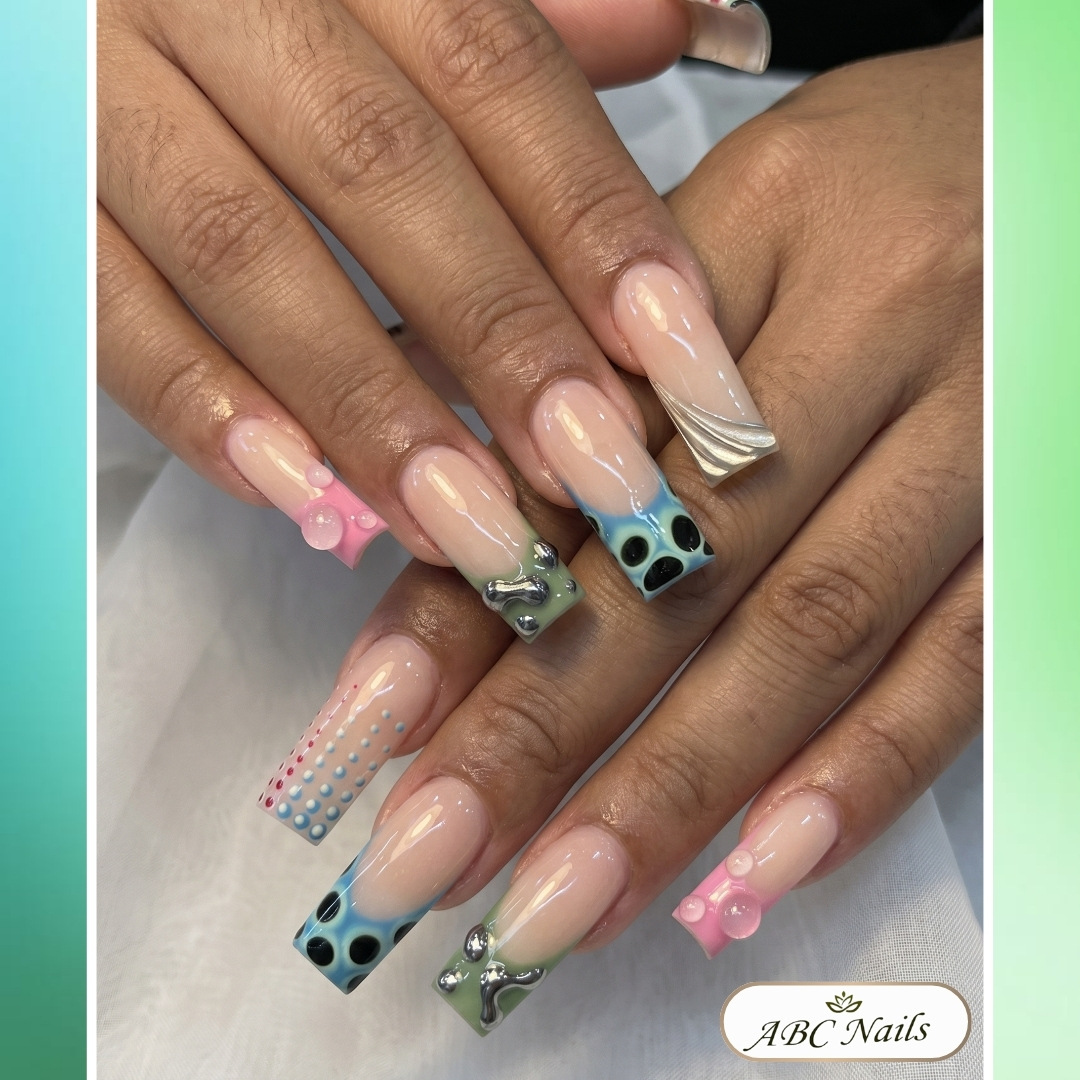 Happy nails